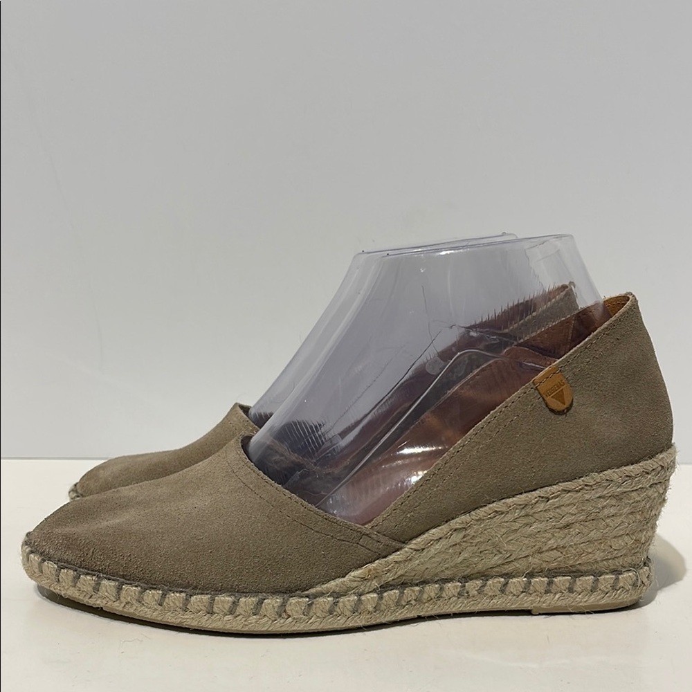 Suede Espadrille Wedge Shoes in Taupe Sz 39/8